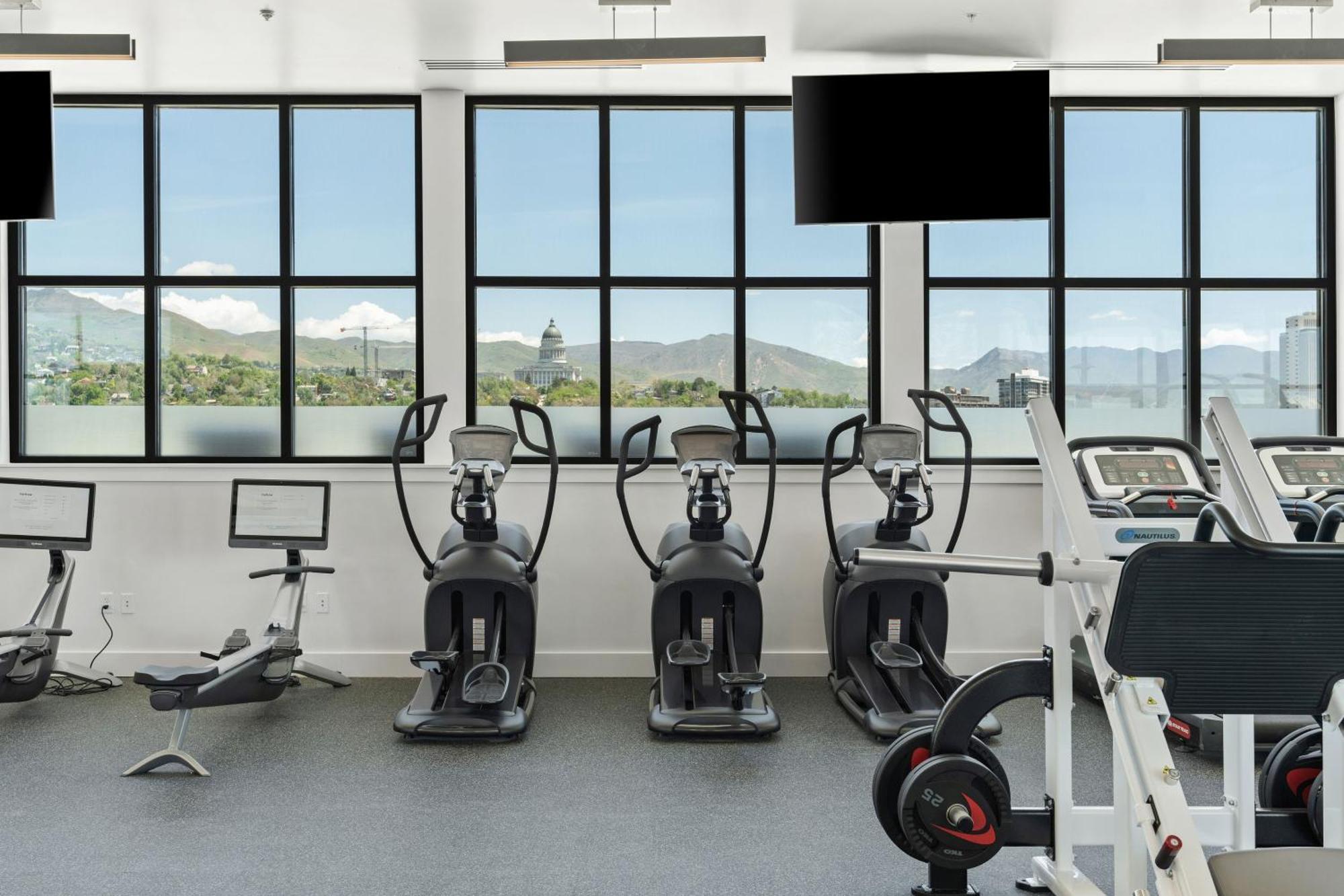 Outstanding Amenities-New Complex- Downtown Luxury Apartment Salt Lake City Ngoại thất bức ảnh